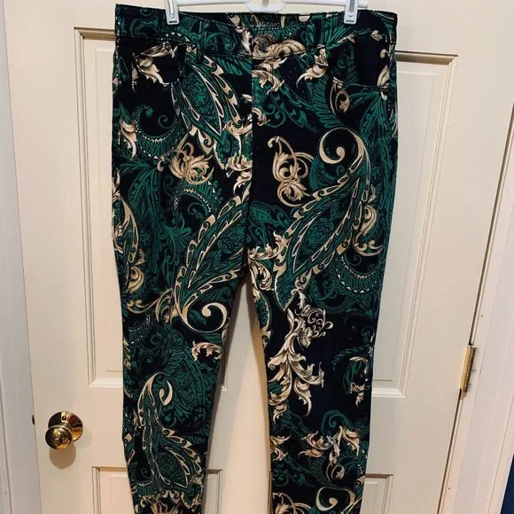 Paisley Jeggings by Chico's in Black, Gold and Green - Size 2 - Picture 2 of 7